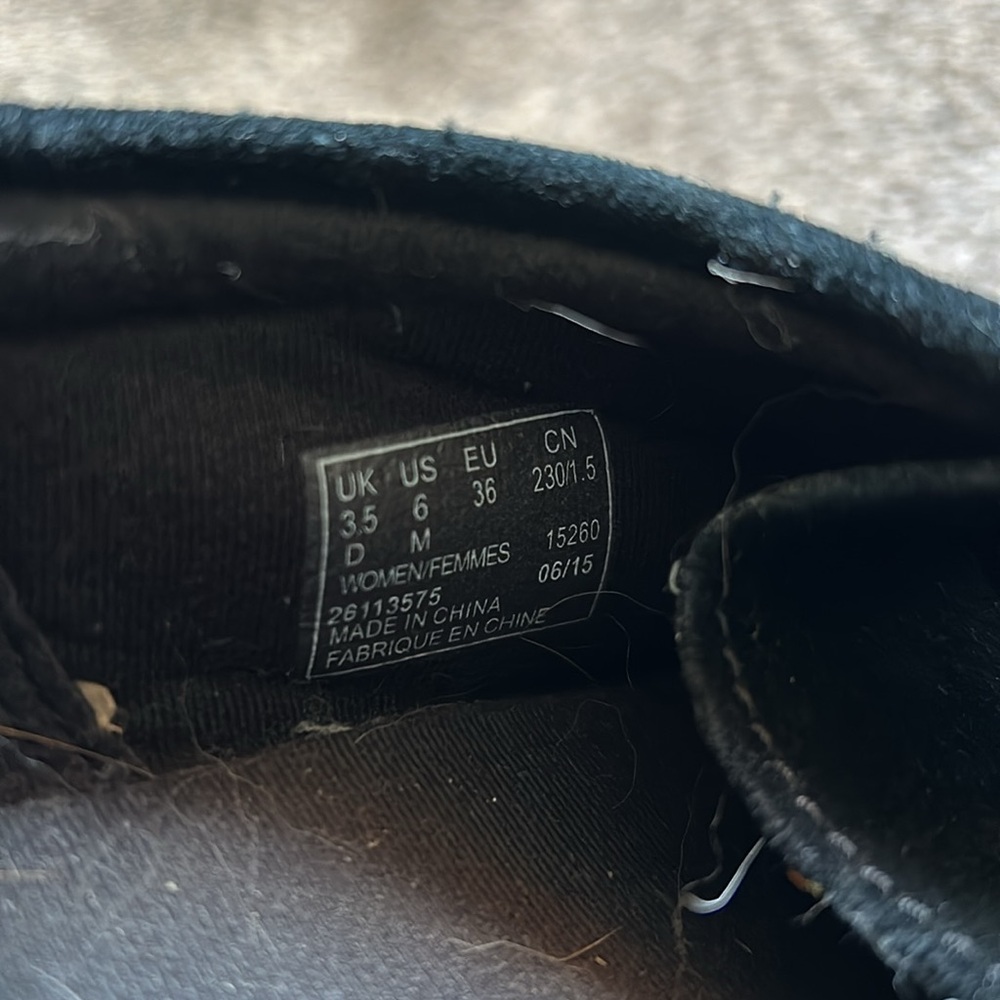 Clarks Padmora Black Suede Leather Lace-Up Wallaby - Picture 3 of 4